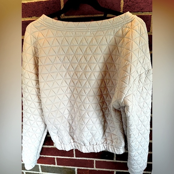 Gilded Intent Cream V-Neck Sweater with Plush Texture Women's Pullover - Picture 3 of 5